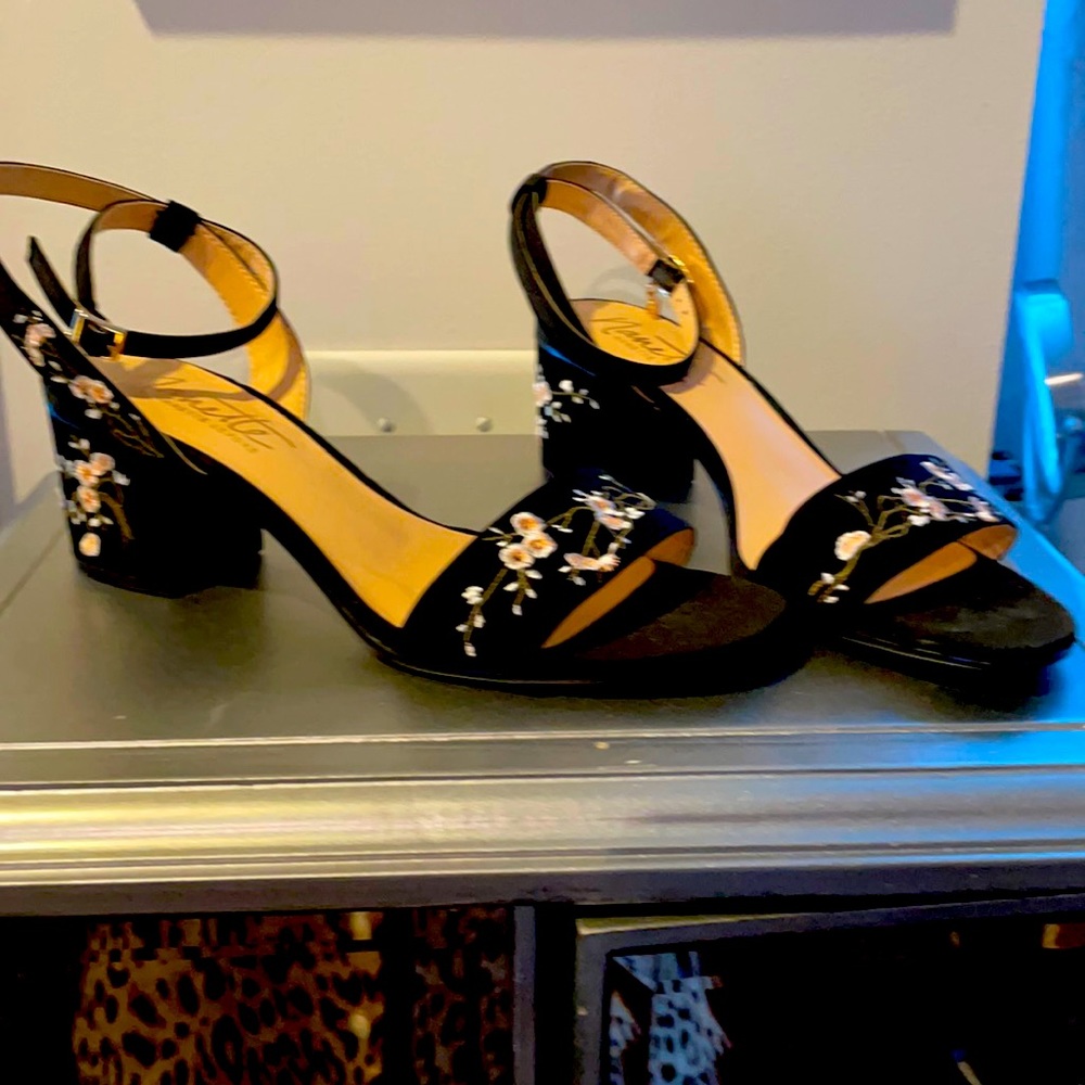 Women’s Shoes